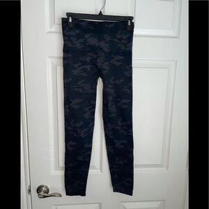 Spanx camo 25inches inseam leggings